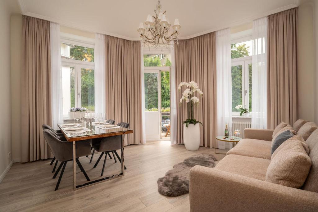 Vip Apart Center באדן-באדן מראה חיצוני תמונה